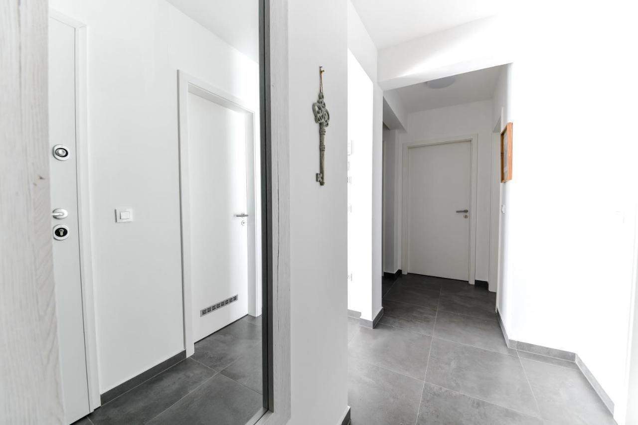 Spacious Apartment Nero With Free Parking Zadar Exteriér fotografie
