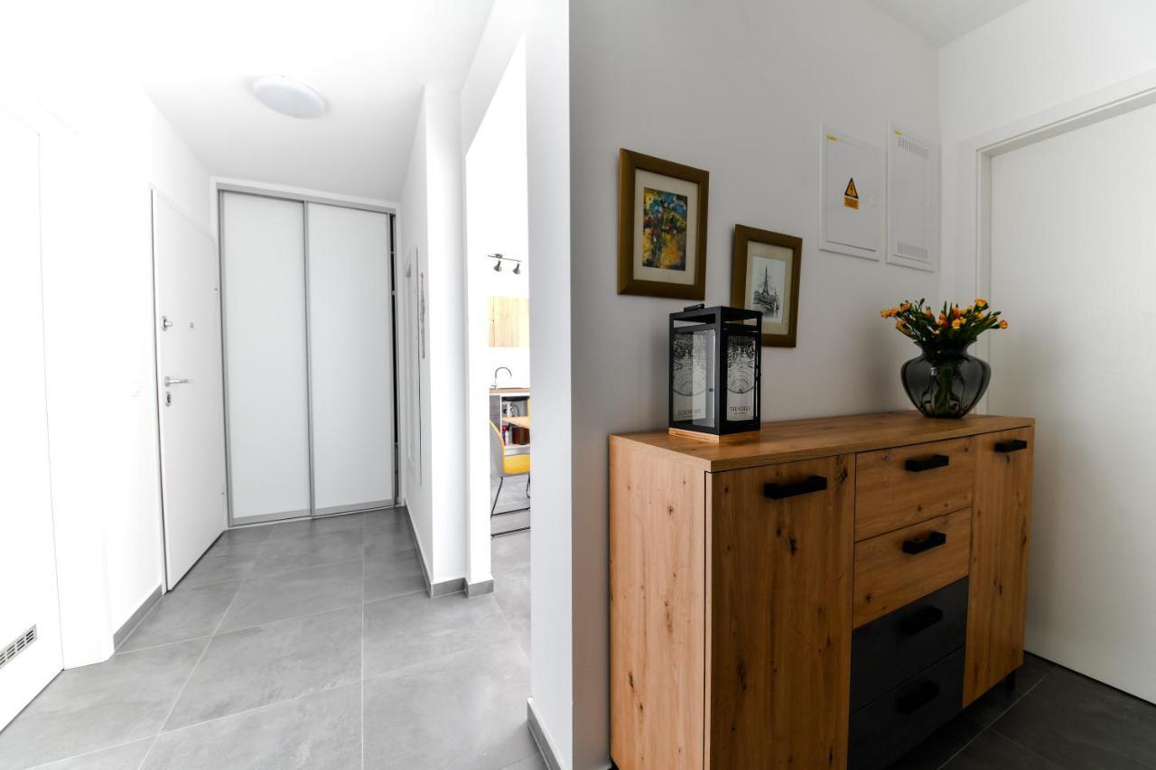 Spacious Apartment Nero With Free Parking Zadar Exteriér fotografie